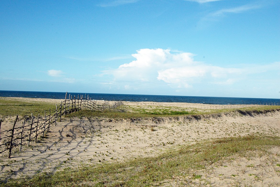 Oceanfront development land in Taíba Brazil with white sand beach